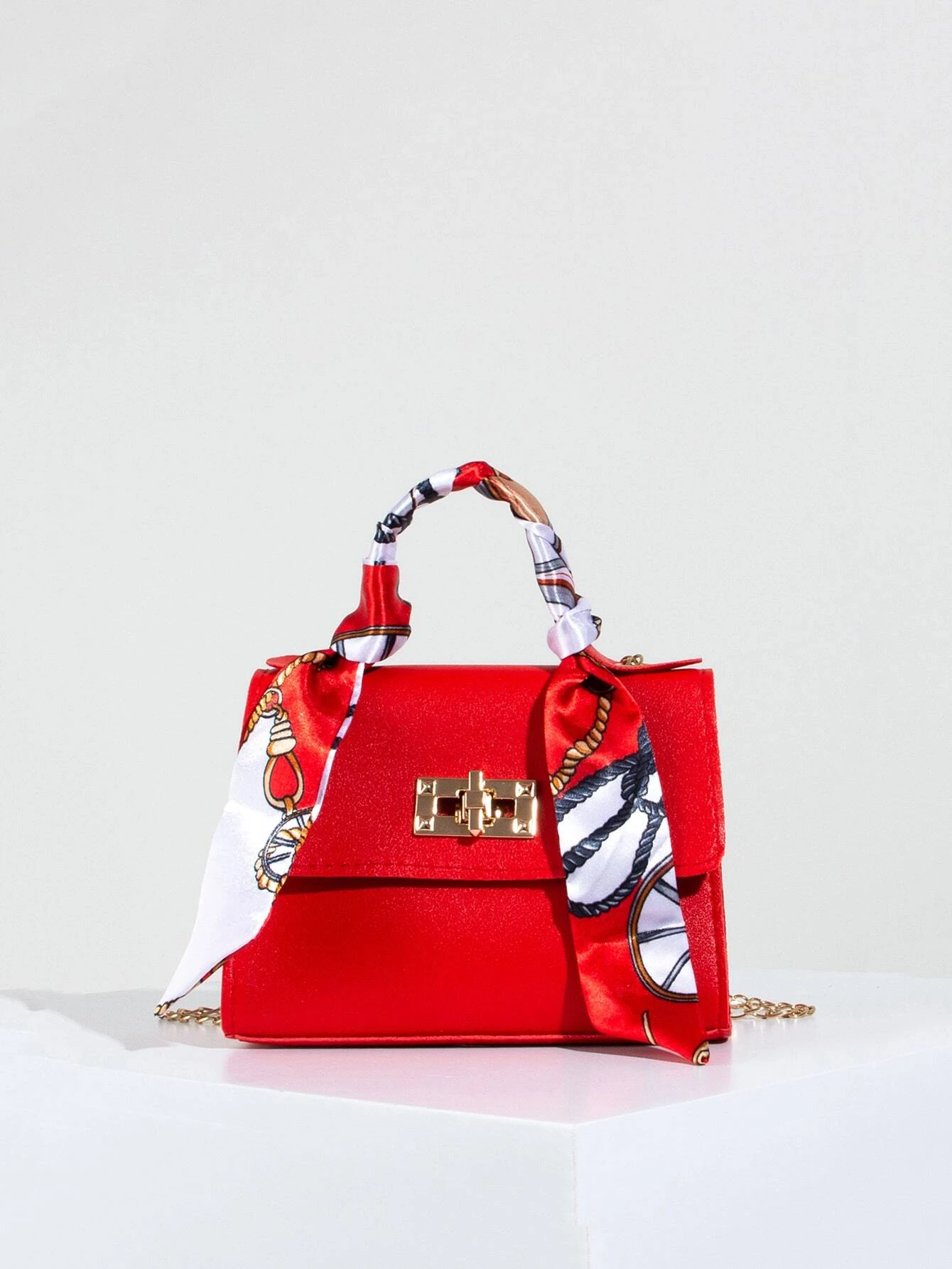 16768145481d31215cf4ebbf22de98b0bf86331325 Classy Red Small Handle Handbag